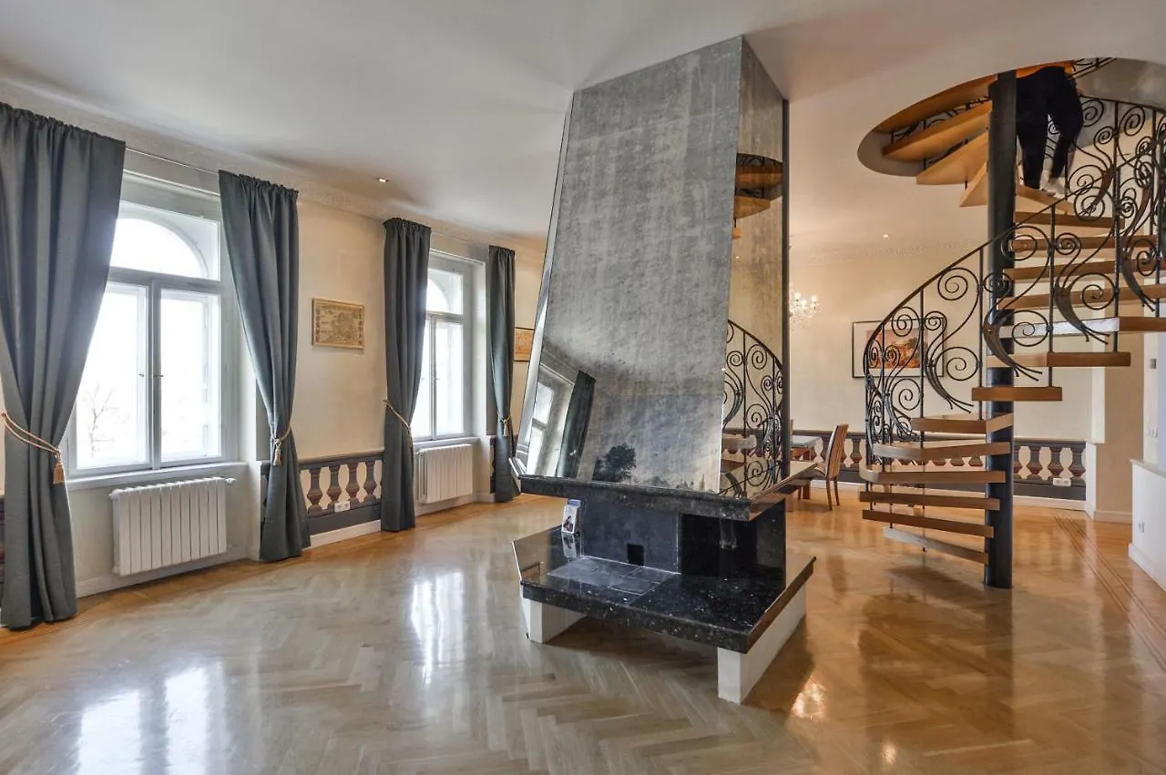 Panoramic Loft Apartment Prague